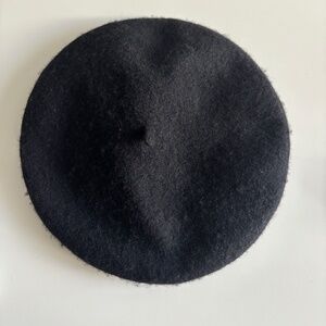 Liz Claiborne Black Wool Beret. Hat.